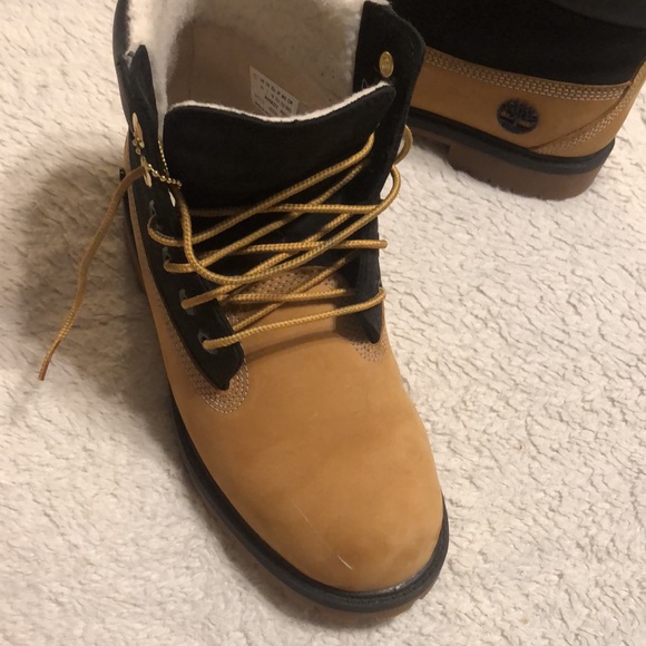 Timberland 6" Premium Shearling Waterproof Boots - Picture 3 of 4